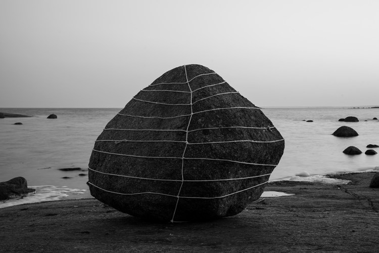 Anna Reivila_BOND #15, 2016 PHOTO PRINT ON FINE ART PAPER, FRAMED 72 X 100 CM : EDITION OF 5 30,7 X 42 CM : EDITION OF 5